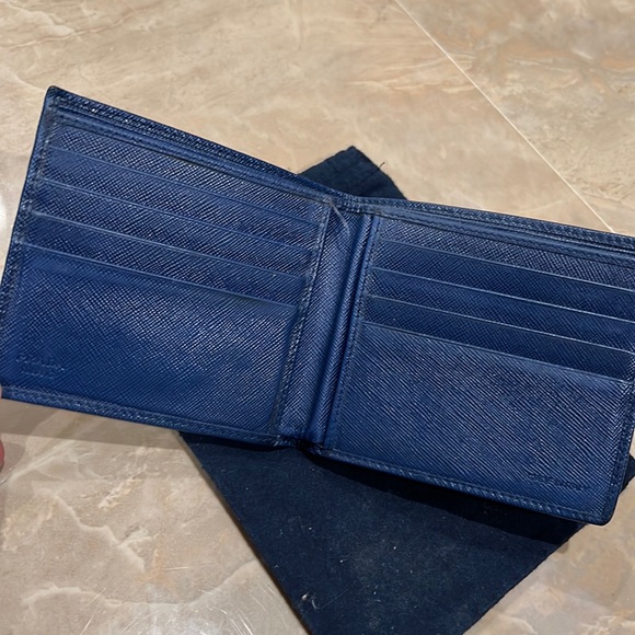 Authentic Prada - Bi Fold Wallet - Blue - Picture 2 of 6